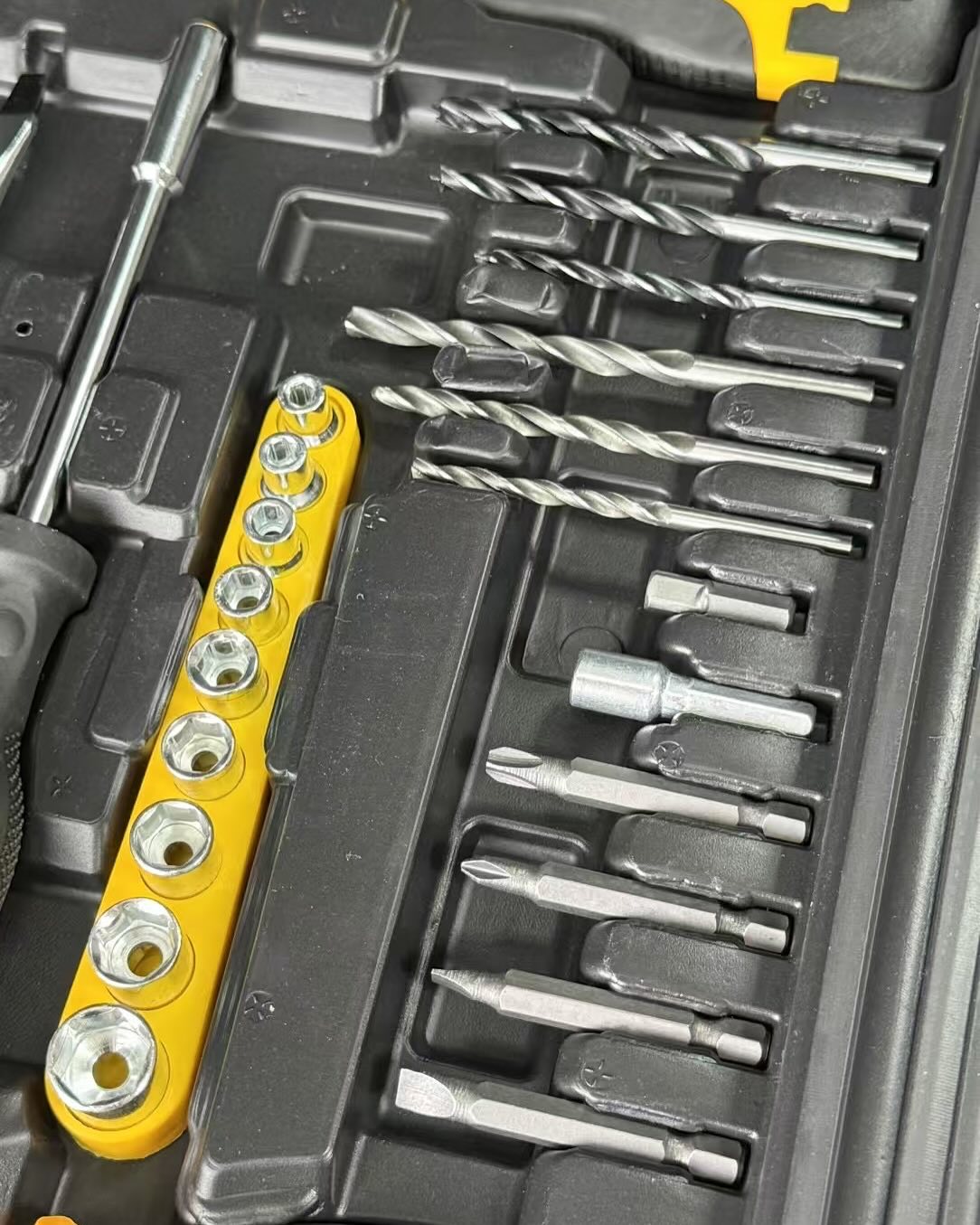 Cordless Drill & Complete Hand Tool Kit - Dunlandi ST3572